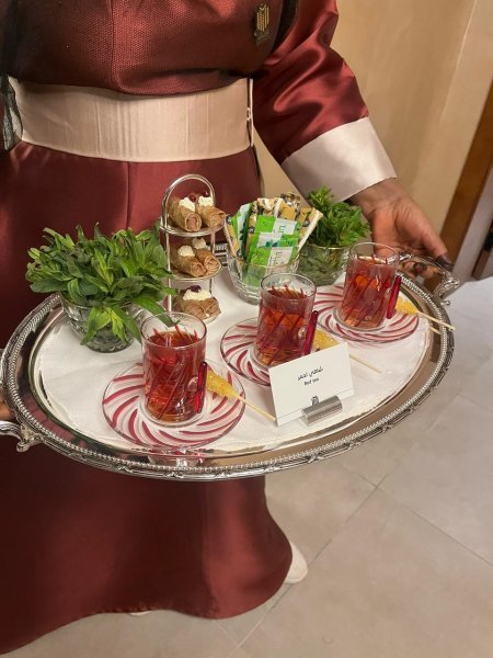 معايدة الشيخ ممدوح السديري على شرف صاحب السمو الملكي الامير عبدالعزيز بن سلمان ال سعود 