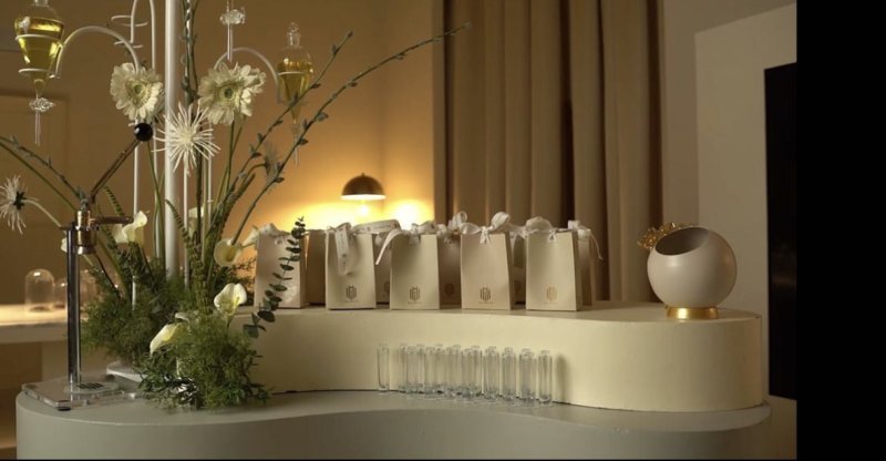  Perfume Giveaways 🎁