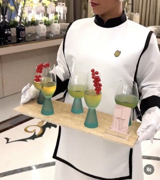  Welcome Drink 🍷