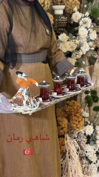 المأكولات والمشروبات الخفيفه 